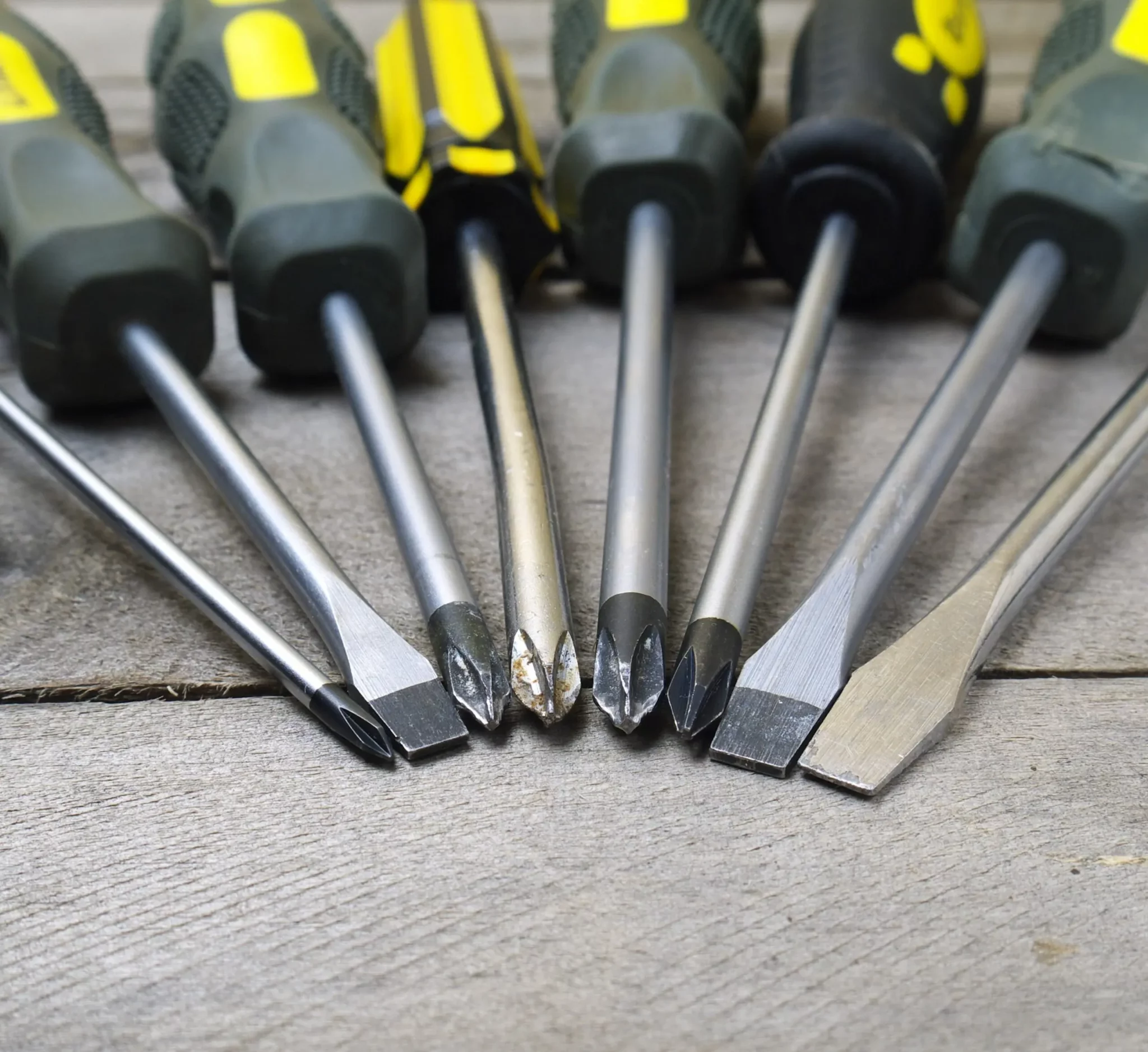 Image of screwdrivers laying on the table